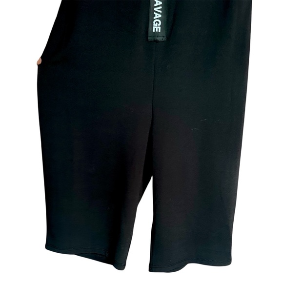 Black Sleeveless Savage Stretch Zip-Up Romper Size Medium Sexy Baddie Hot - Picture 8 of 9